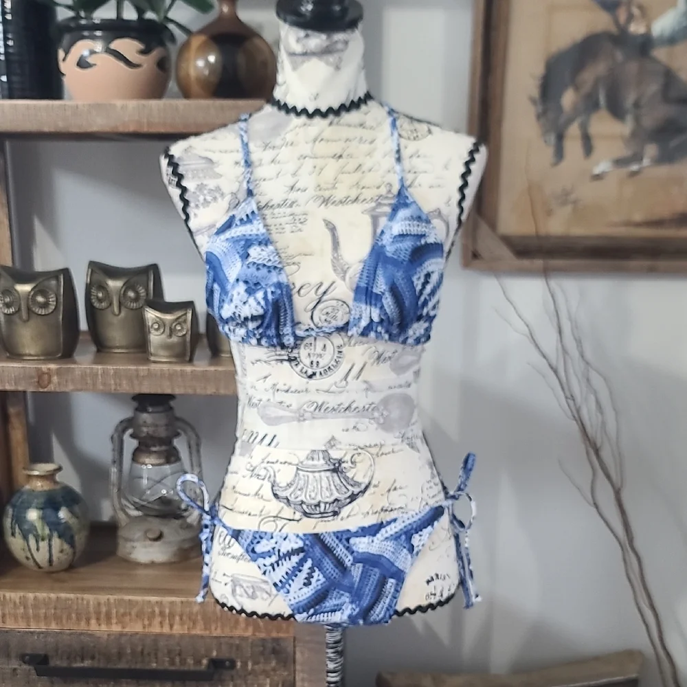 Cyn & Luca Blue Patterned Triangle Bikini Set - Picture 1 of 11
